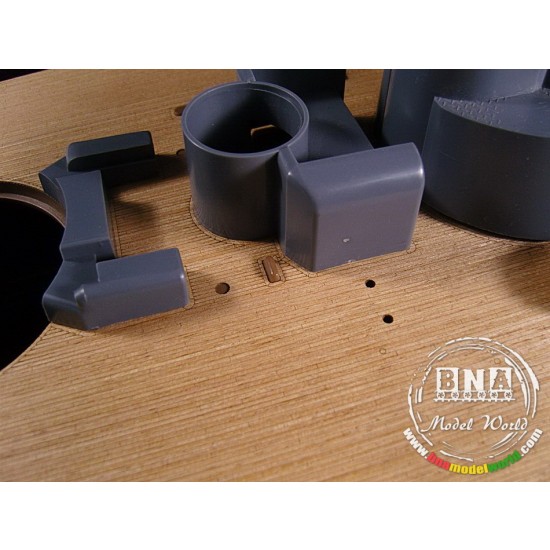 1/200 IJN Yamato Wooden Deck for Nichimo kit 1/200 IJN Yamato Wooden Deck for Nichimo kit