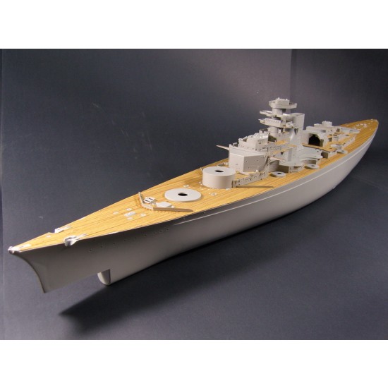 1/200 German Bismarck Battleship Wooden Deck (for Trumpeter 03702) 1/200 German Bismarck Battleship Wooden Deck (for Trumpeter 03702)