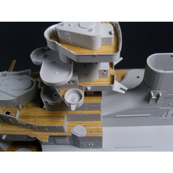 1/200 German Bismarck Battleship Wooden Deck (for Trumpeter 03702) 1/200 German Bismarck Battleship Wooden Deck (for Trumpeter 03702)