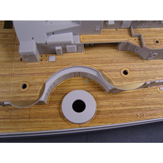 1/200 German Bismarck Battleship Wooden Deck (for Trumpeter 03702) 1/200 German Bismarck Battleship Wooden Deck (for Trumpeter 03702)
