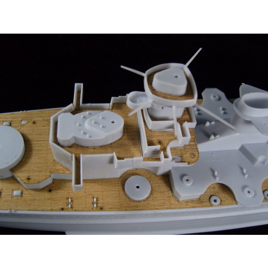 1/400 DKM Gneisenau Wooden Deck for Heller kit #81080 1/400 DKM Gneisenau Wooden Deck for Heller kit #81080