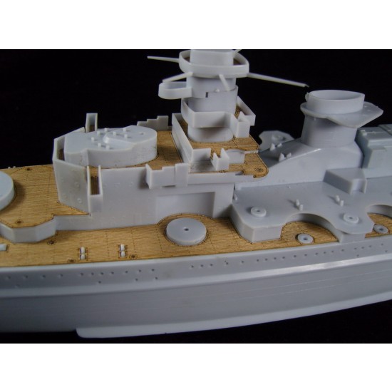 1/400 DKM Gneisenau Wooden Deck for Heller kit #81080 1/400 DKM Gneisenau Wooden Deck for Heller kit #81080