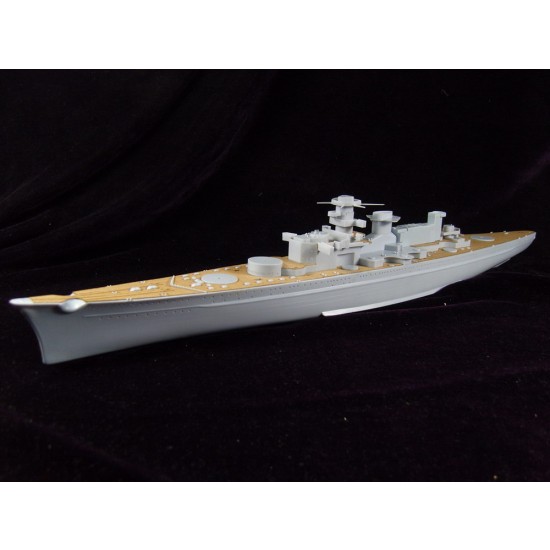1/400 DKM Gneisenau Wooden Deck for Heller kit #81080 1/400 DKM Gneisenau Wooden Deck for Heller kit #81080