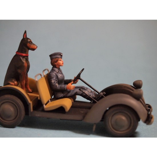 1/35 WWII German Anti-Aircraft Auxiliaries Driver Ver.2 1/35 WWII German Anti-Aircraft Auxiliaries Driver Ver.2