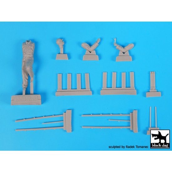 1/32 USAAF Mechanics Personnel 1940-45 Set (2 figures) 1/32 USAAF Mechanics Personnel 1940-45 Set (2 figures)