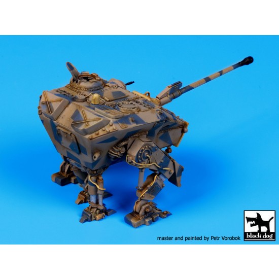 1/72 German Mech Walker Robot SdKfz.173 Schweisshund X-66 1/72 German Mech Walker Robot SdKfz.173 Schweisshund X-66
