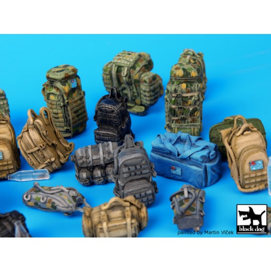 1/35 Australian Equipment Accessories Set 1/35 Australian Equipment Accessories Set