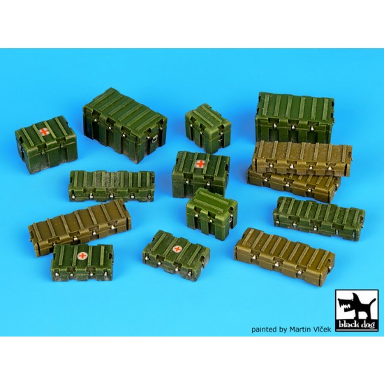 1/35 Universal Modern Plastic Boxes Set 1/35 Universal Modern Plastic Boxes Set