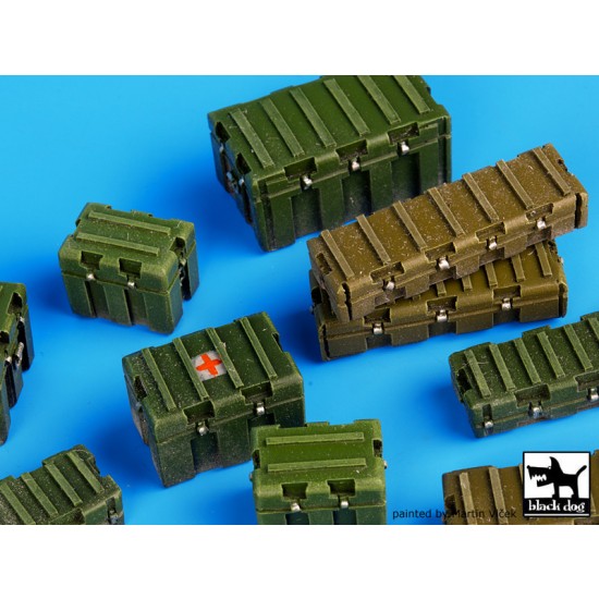 1/35 Universal Modern Plastic Boxes Set 1/35 Universal Modern Plastic Boxes Set
