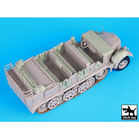 1/35 SdKfz 8 12t Heavy Halftrack Accessories Set for Trumpeter kit 1/35 SdKfz 8 12t Heavy Halftrack Accessories Set for Trumpeter kit