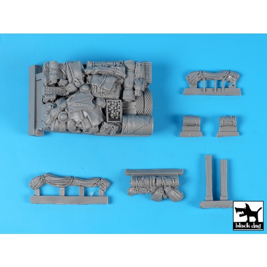 1/35 LRDG F30 Patrol Truck Stowage Set for Thunder Model 1/35 LRDG F30 Patrol Truck Stowage Set for Thunder Model