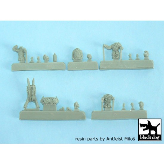 1/72 US Tank Crew and Civilian 1/72 US Tank Crew and Civilian