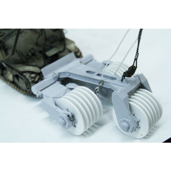 1/35 T1E1 Earthworm Conversion Set for Tasca/Italeri Sherman kits 1/35 T1E1 Earthworm Conversion Set for Tasca/Italeri Sherman kits
