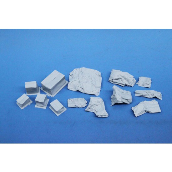 1/35 Tarps and Boxes 1/35 Tarps and Boxes