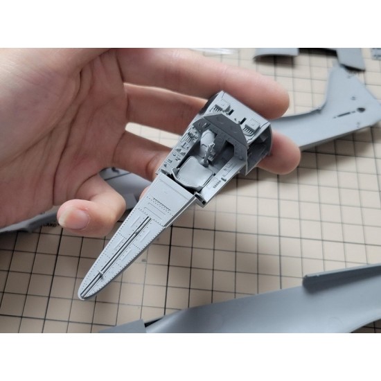 1/35 Focke-wulf Fw190A-6 w/WGr.21, Full Engine & Weapon Interior 1/35 Focke-wulf Fw190A-6 w/WGr.21, Full Engine & Weapon Interior