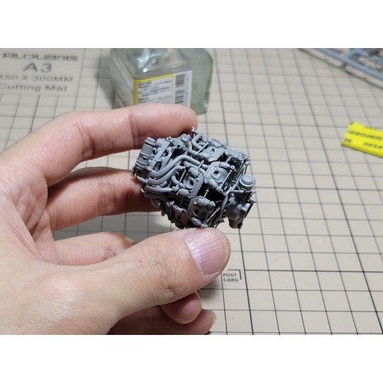 1/35 Focke-wulf Fw190A-6 w/WGr.21, Full Engine & Weapon Interior 1/35 Focke-wulf Fw190A-6 w/WGr.21, Full Engine & Weapon Interior