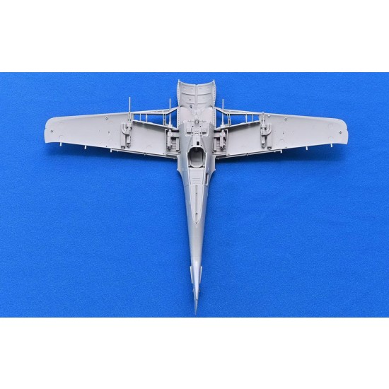 1/35 Focke-wulf Fw190A-6 w/WGr.21, Full Engine & Weapon Interior 1/35 Focke-wulf Fw190A-6 w/WGr.21, Full Engine & Weapon Interior