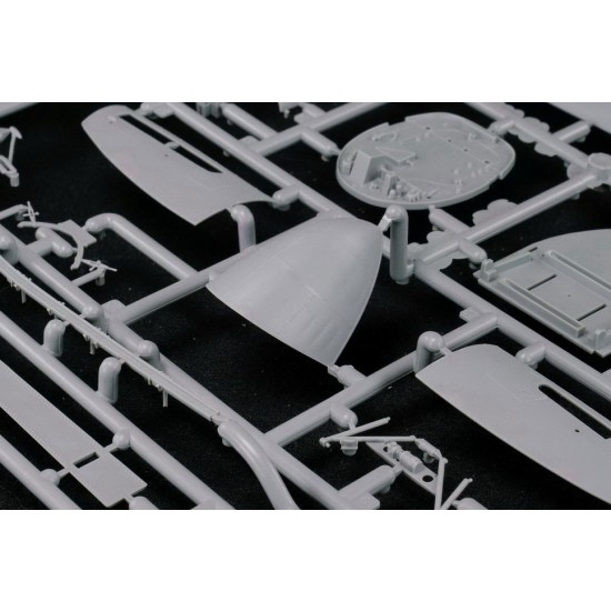 1/32 Avro Lancaster B.MK.I/III w/Full Interior 1/32 Avro Lancaster B.MK.I/III w/Full Interior