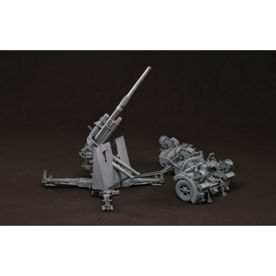 1/35 German 88mm Gun Flak 36 w/Anti-aircraft Artillery Crews (1 kit & 6 figures) 1/35 German 88mm Gun Flak 36 w/Anti-aircraft Artillery Crews (1 kit & 6 figures)