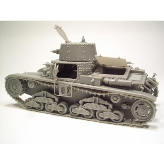 1/35 Italian Tank M11/39 Full Resin kit with Aluminium Barrel & Decals 1/35 Italian Tank M11/39 Full Resin kit with Aluminium Barrel & Decals