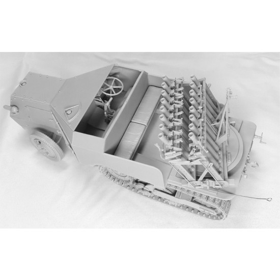 1/35 Leichter Reihenwerfer (16 Rohre) Auf Somua S307 Prototype and First version 1/35 Leichter Reihenwerfer (16 Rohre) Auf Somua S307 Prototype and First version