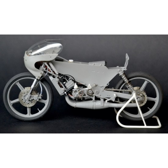 1/12 Garelli 125cc. 1987 World Champion (Driver: Fausto Gresini) 1/12 Garelli 125cc. 1987 World Champion (Driver: Fausto Gresini)