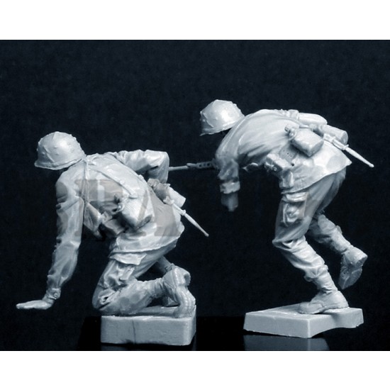 1/35 US Army Infantry Vol.9 Move! Move! with Decals (2 Figures) 1/35 US Army Infantry Vol.9 Move! Move! with Decals (2 Figures)