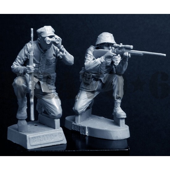1/35 USMC Sniper Team, Tet 1968 (2 Figures) 1/35 USMC Sniper Team, Tet 1968 (2 Figures)