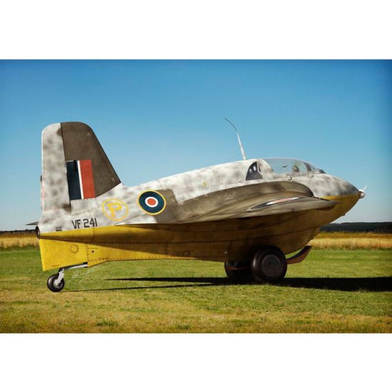 1/144 Messerschmitt Me-163B Komet War Prizes 1/144 Messerschmitt Me-163B Komet War Prizes