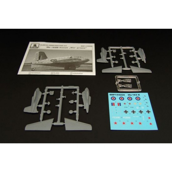 1/144 Messerschmitt Me-163B Komet War Prizes 1/144 Messerschmitt Me-163B Komet War Prizes