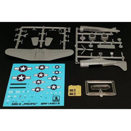 1/144 Douglas SBD-5 Dauntless Pacific Theatre Plastic kit 1/144 Douglas SBD-5 Dauntless Pacific Theatre Plastic kit