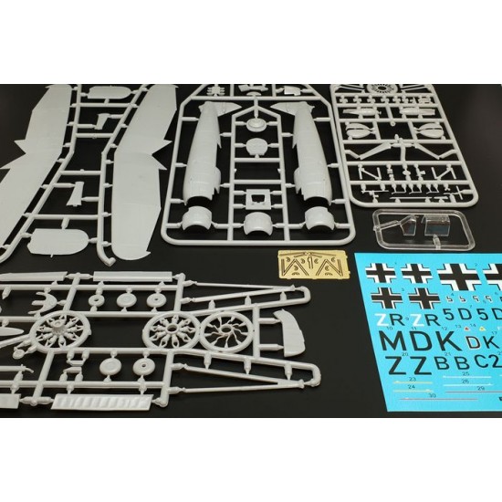 1/72 Henschel Hs 126 B-1 Plastic Construction kit 1/72 Henschel Hs 126 B-1 Plastic Construction kit