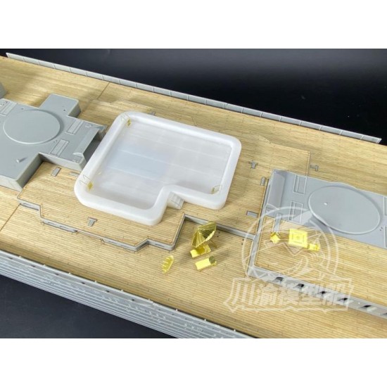 1/200 Titanic Wooden Deck Super Detail Set for Trumpeter kits #03719 1/200 Titanic Wooden Deck Super Detail Set for Trumpeter kits #03719
