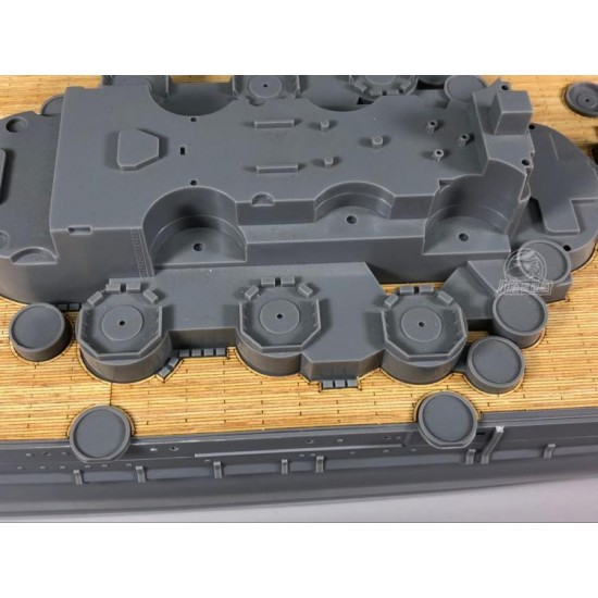 1/350 Japanese Musashi Wooden Deck w/Metal Chain for Tamiya kits #78031 1/350 Japanese Musashi Wooden Deck w/Metal Chain for Tamiya kits #78031