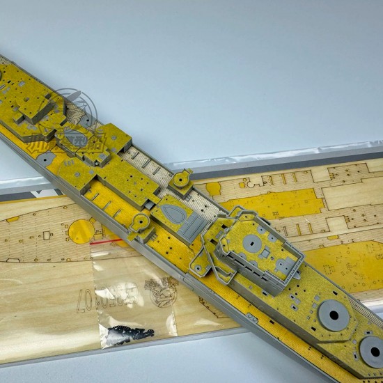 1/350 Aurora Cruiser Wooden Deck, Masking Sheet and Guns for Trumpeter #05366 1/350 Aurora Cruiser Wooden Deck, Masking Sheet and Guns for Trumpeter #05366