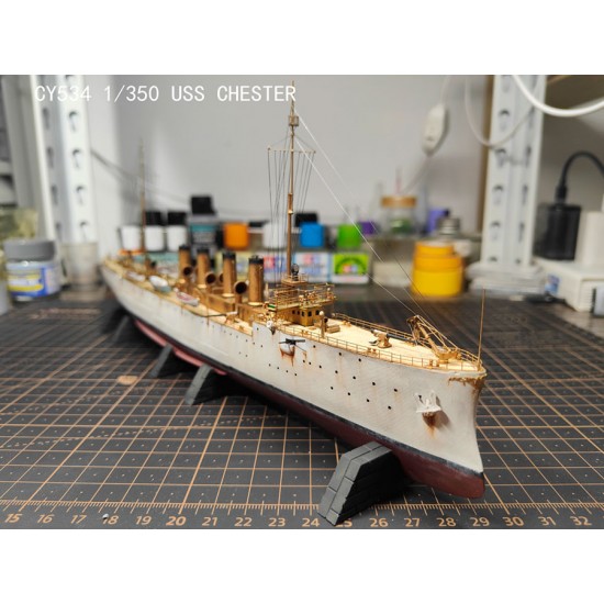 1/350 USS Chester Reconnaissance Cruiser Assembly Ship Kit 1/350 USS Chester Reconnaissance Cruiser Assembly Ship Kit