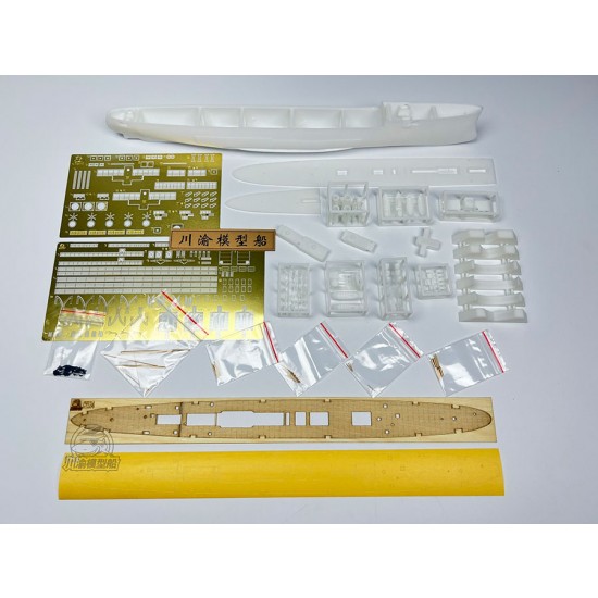 1/350 USS Chester Reconnaissance Cruiser Assembly Ship Kit 1/350 USS Chester Reconnaissance Cruiser Assembly Ship Kit