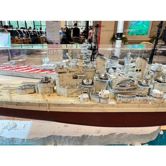 1/350 HMS Vanguard Battleships Assembly Kit 1/350 HMS Vanguard Battleships Assembly Kit