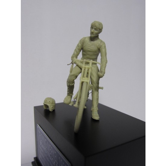 1/35 Flying Merkel Racer Motorcycle with Pilot 1/35 Flying Merkel Racer Motorcycle with Pilot