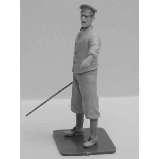 1/35 Starter Man with Flag 1/35 Starter Man with Flag