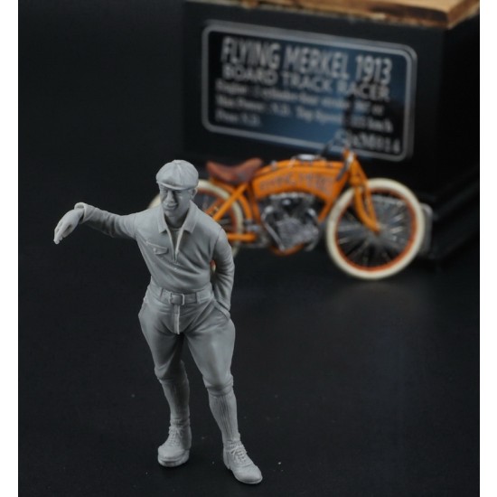 1/35 Motorcycling Team Principal (1 standing figure) 1/35 Motorcycling Team Principal (1 standing figure)