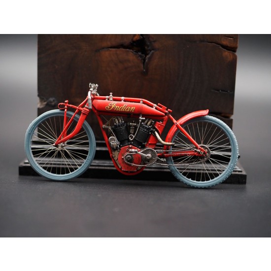 1/24 75mm Indian Racer 8-valve Motorcycle with Figure 1/24 75mm Indian Racer 8-valve Motorcycle with Figure