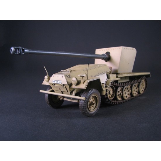 1/35 Selbstfahrlafette Slf auf SdKfz.251 mit einer 7.5 KWK 42 L/70 Conversion Kit 1/35 Selbstfahrlafette Slf auf SdKfz.251 mit einer 7.5 KWK 42 L/70 Conversion Kit