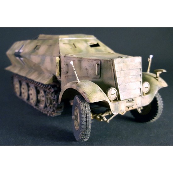 1/35 SdKfz.6 Armoured Field Conversion Set for Trumpeter kit #05530