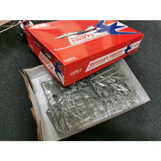 1/48 Russian Swifts MiG-29 9-13 Fulcrum-C (box damaged) 1/48 Russian Swifts MiG-29 9-13 Fulcrum-C (box damaged)