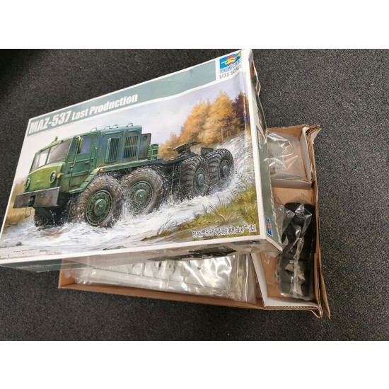 1/35 MAZ-537 Last Production (box damaged) 1/35 MAZ-537 Last Production (box damaged)