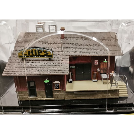 HO Scale Chips Ice House (lamp damaged) HO Scale Chips Ice House (lamp damaged)