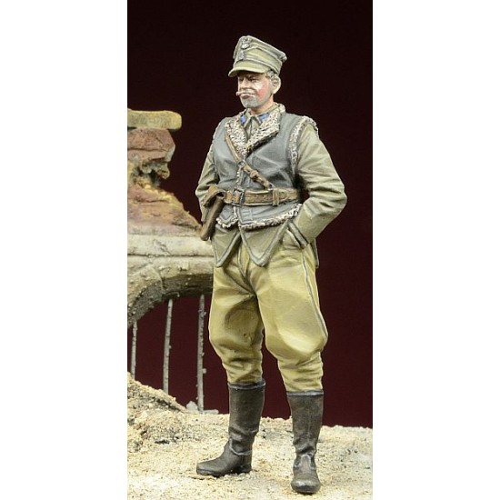 1/35 Polish LWP Officer in Berlin 1945 (1 Figure) 1/35 Polish LWP Officer in Berlin 1945 (1 Figure)
