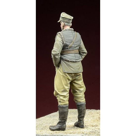 1/35 Polish LWP Officer in Berlin 1945 (1 Figure) 1/35 Polish LWP Officer in Berlin 1945 (1 Figure)