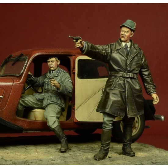 1/35 SD in Ambush in Occupied Europe 1939-1944 (2 Figures) 1/35 SD in Ambush in Occupied Europe 1939-1944 (2 Figures)